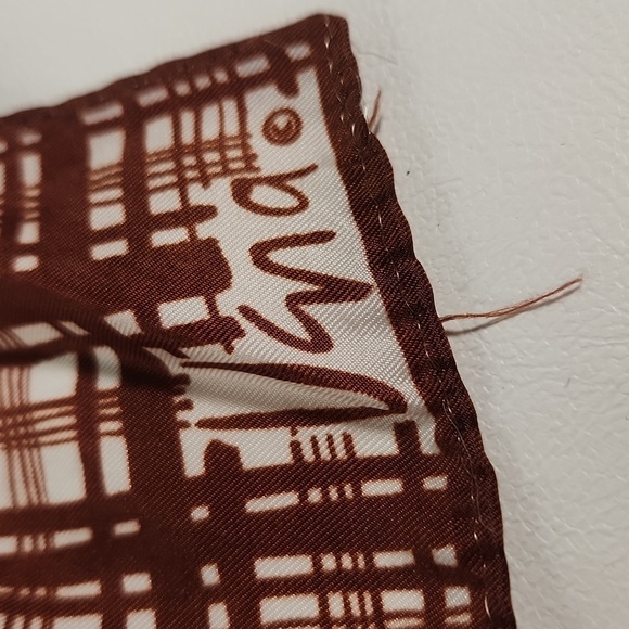 Vintage Vera Nuemann Rectangle Scarf - Picture 4 of 5